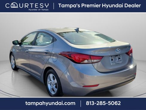 Used 2015 Hyundai Elantra SE image 2
