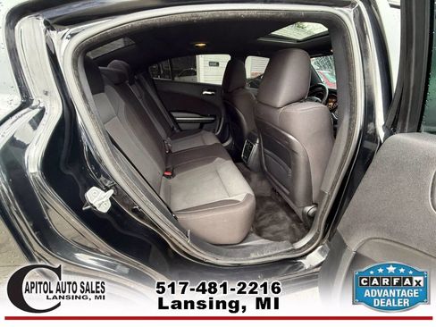 Used 2015 Dodge Charger SXT image 17