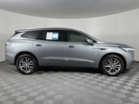 Used 2023 Buick Enclave Avenir w/ Avenir Technology Package FWD image 13