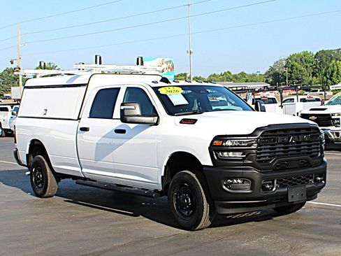 Used 2026 RAM 2500 Tradesman AWD/4WD image 2