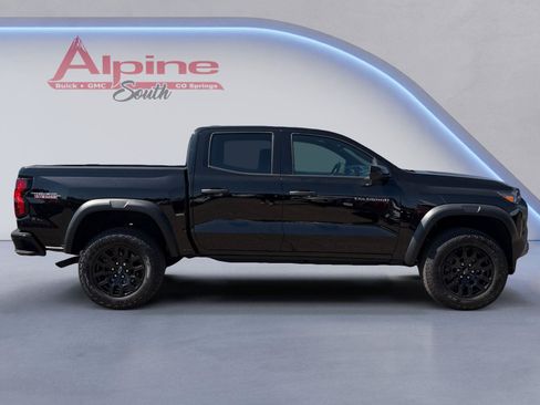 Certified 2024 Chevrolet Colorado Trail Boss w/ Technology Package AWD/4WD image 6