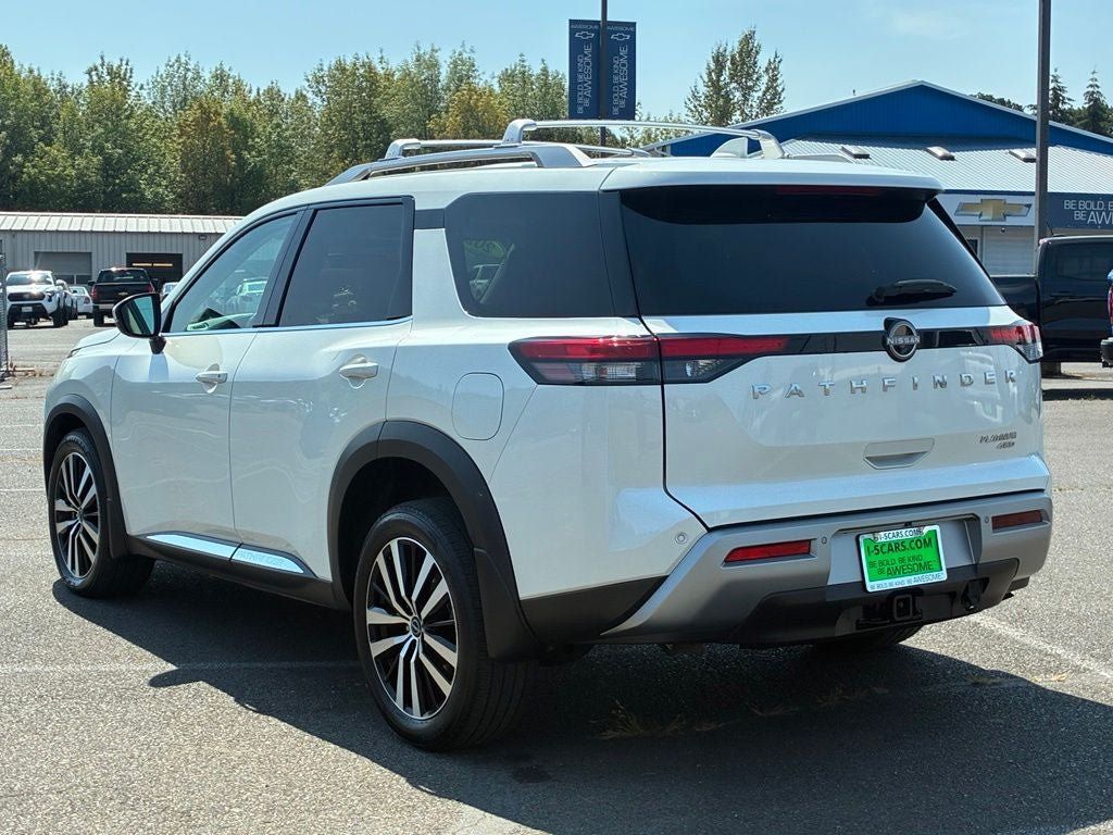 Used 2024 Nissan Pathfinder Platinum AWD/4WD image 4