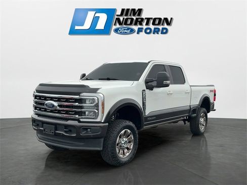 Used 2024 Ford F250 King Ranch w/ FX4 Off-Road Package image 7