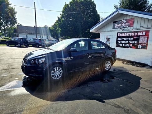 Used 2015 Chevrolet Sonic LS image 5