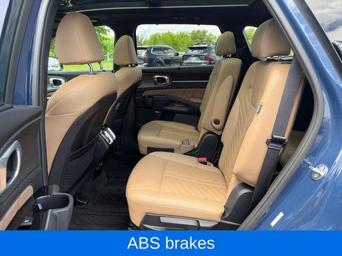 Used 2024 Kia Sorento SX Prestige w/ Olive Brown Leather Package AWD/4WD image 28