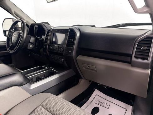 Used 2019 Ford F150 XLT w/ Equipment Group 302A Luxury AWD/4WD image 31