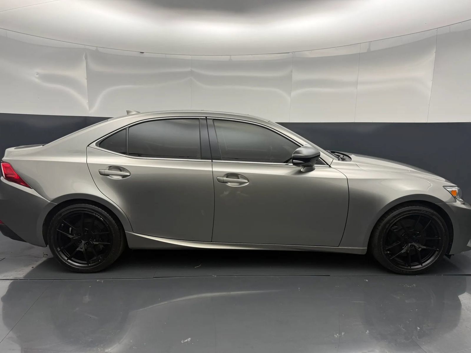 Used 2016 Lexus IS 200t RWD image 6