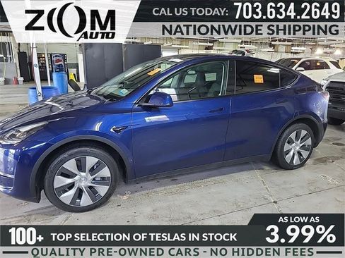 Used 2023 Tesla Model Y Long Range AWD/4WD image 1