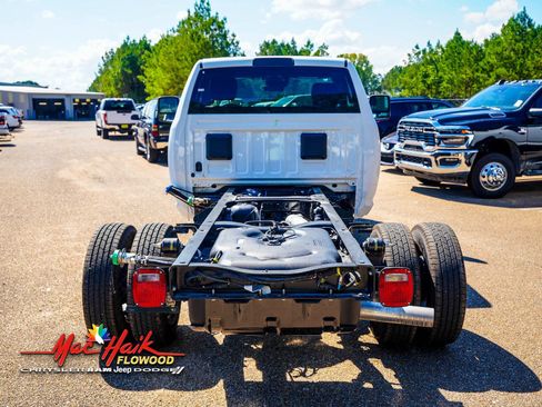 New 2026 RAM 3500 Tradesman AWD/4WD image 7