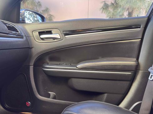 Used 2018 Chrysler 300 S w/ 300S Premium Group image 51