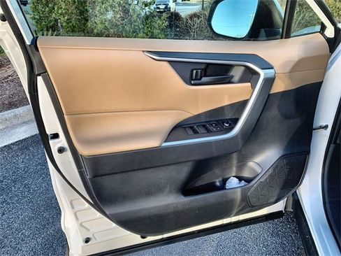 New 2025 Toyota RAV4 LE image 17