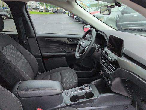Certified 2025 Ford Escape Active AWD/4WD image 10