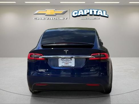Used 2017 Tesla Model X 90D AWD/4WD image 5