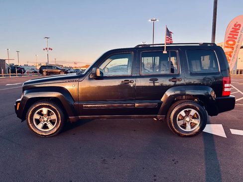 Used 2008 Jeep Liberty Sport w/ Popular Equipment Group image 2