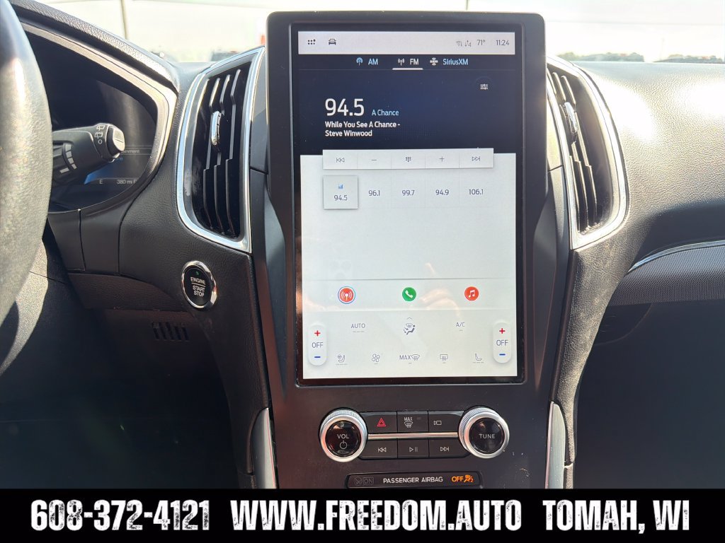 Used 2022 Ford Edge Titanium AWD/4WD image 18