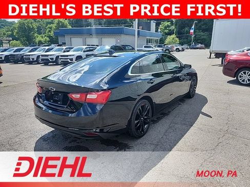 Used 2018 Chevrolet Malibu LT w/ Redline Edition FWD image 8