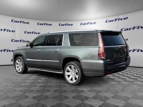 Used 2020 Cadillac Escalade ESV Luxury image 3