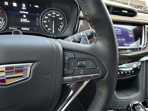 Used 2025 Cadillac XT6 Sport w/ Platinum Package image 46