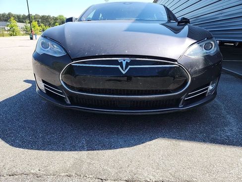 Used 2015 Tesla Model S 85D image 15