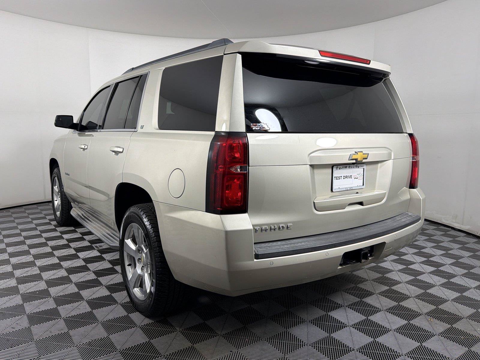 Used 2015 Chevrolet Tahoe LT RWD image 4