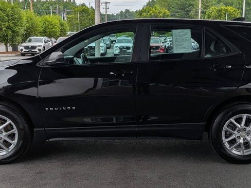 Used 2023 Chevrolet Equinox LS w/ Driver Confidence II Package AWD/4WD image 6