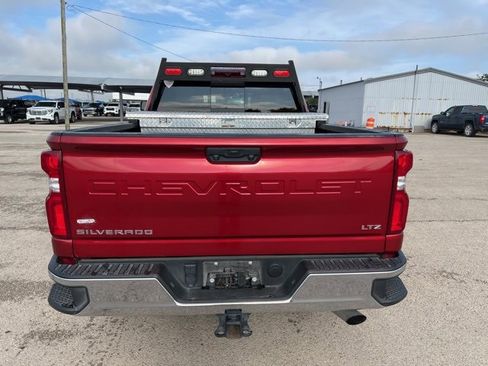 Used 2022 Chevrolet Silverado 2500 LTZ w/ LTZ Convenience Package image 7