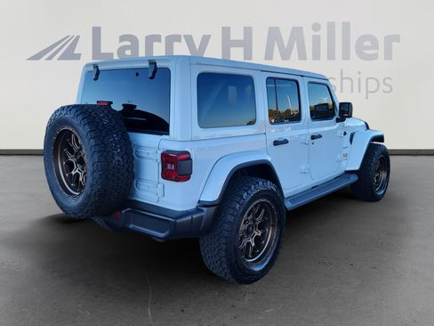 Used 2020 Jeep Wrangler Unlimited Sahara image 6