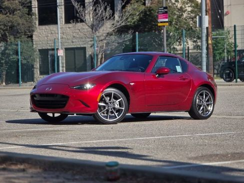 Used 2023 MAZDA MX-5 Miata Grand Touring w/ Weather Package RWD image 16