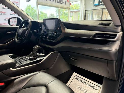 Used 2021 Toyota Highlander XLE image 67