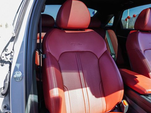 Used 2025 Kia K5 GT-Line w/ GT-Line Premium Package image 25