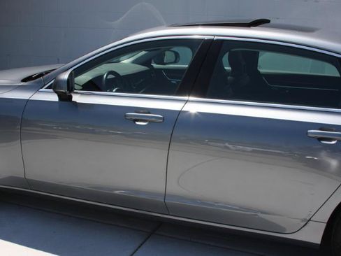 Used 2018 Volvo S90 T6 Momentum w/ Convenience Package AWD/4WD image 12