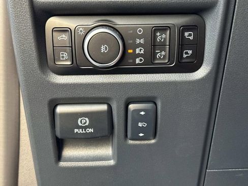 New 2025 Ford F150 Lariat w/ Equipment Group 501A Mid image 21