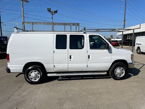 Used 2013 Ford E-250 and Econoline 250 w/ PWR Group image 6