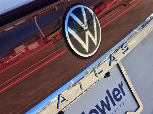 New 2025 Volkswagen Atlas Cross Sport SE image 7