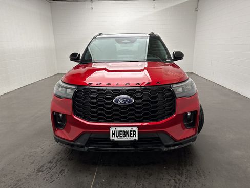 Used 2025 Ford Explorer ST w/ Sun And Sound Package AWD/4WD image 3
