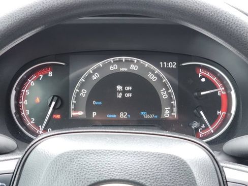 Used 2025 Toyota RAV4 LE FWD image 14