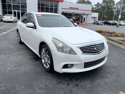 Used 2011 INFINITI G37 Journey w/ Sport Pkg - RWD image 2