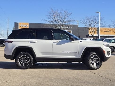 Used 2022 Jeep Grand Cherokee Trailhawk image 39