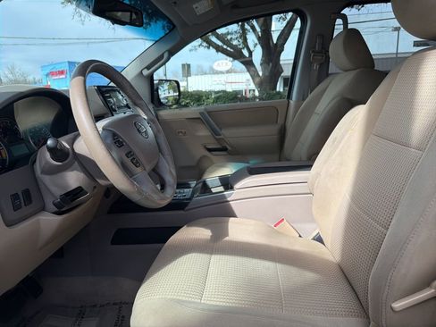 Used 2014 Nissan Titan SV w/ SV Value Truck Package image 15