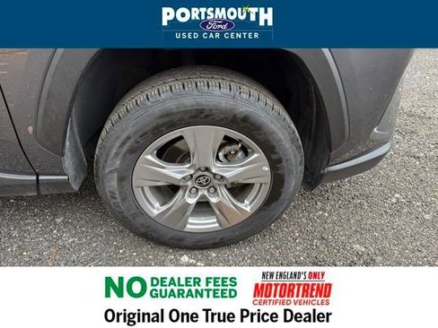 Used 2024 Toyota RAV4 XLE image 33