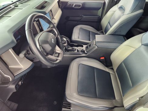 Certified 2024 Ford Bronco Outer Banks image 11