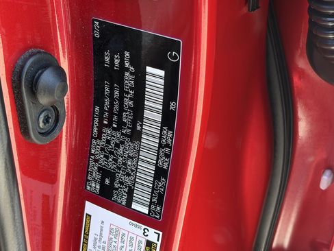 Certified 2024 Toyota 4Runner TRD Off-Road Premium w/ Moonroof Package AWD/4WD image 32