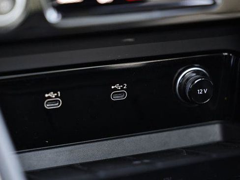 Certified 2025 Audi Q5 Premium image 40