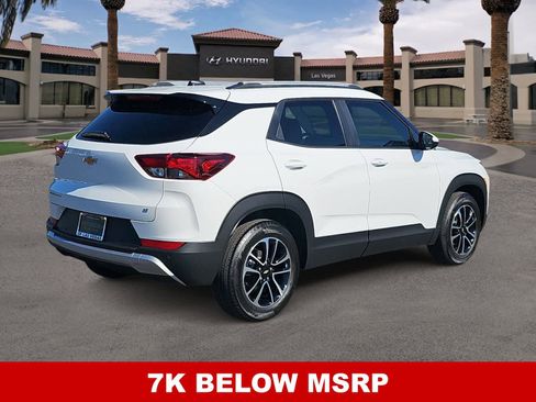 Used 2026 Chevrolet TrailBlazer LT w/ Convenience Package image 8