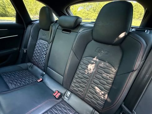 Used 2021 Audi RS 6 AWD/4WD image 17