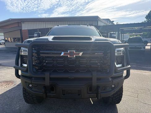 New 2026 Chevrolet Silverado 2500 ZR2 w/ ZR2 Bison Edition AWD/4WD image 2