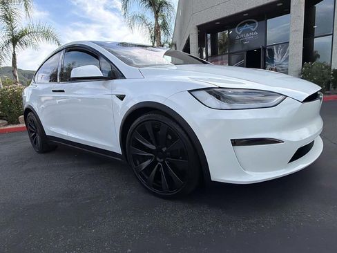 Used 2023 Tesla Model X AWD/4WD image 9