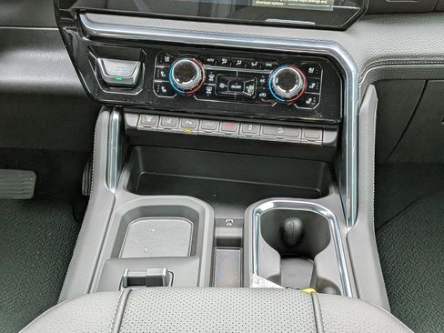 New 2026 GMC Sierra 2500 Denali w/ Denali Reserve Package image 19