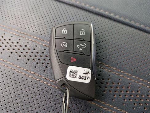 Certified 2024 Chevrolet Silverado 1500 High Country w/ High Country Premium Package image 37