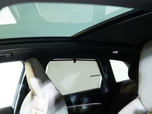 Used 2025 Audi Q5 Premium Plus w/ Premium Plus image 5